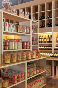 Agence le 6_Rouge-merchandising-packaging-marquage produit